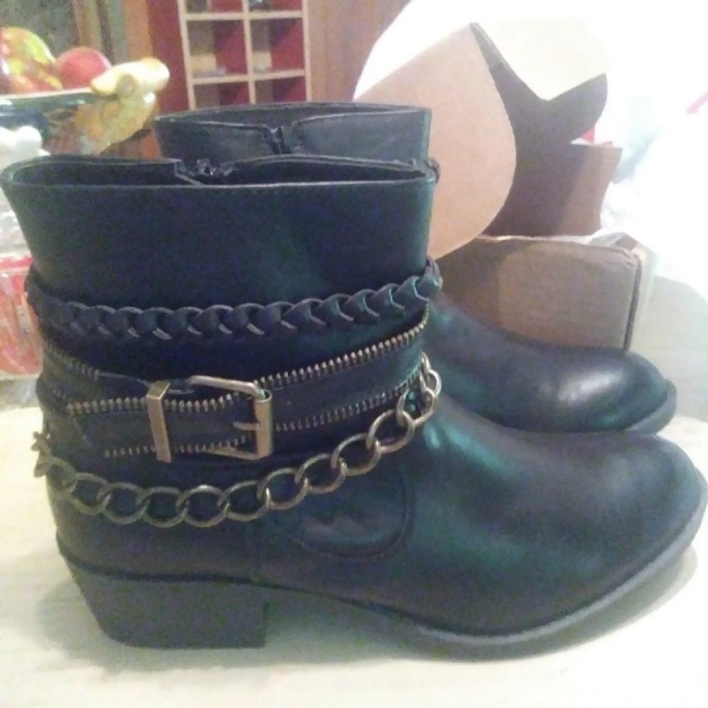 Womens Boots